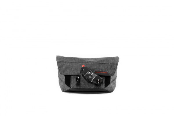 peakdesign-field-pouch-charcoal