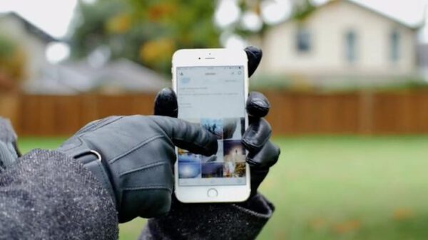 สินค้าหมด TAPS เปลี่ยนถุงมือธรรมดาเป็นทัชสกรีน พร้อม Touch ID ส่วนตัว
