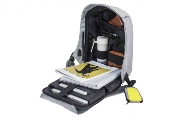 Bobby-compact-anti-theft-backpack-19