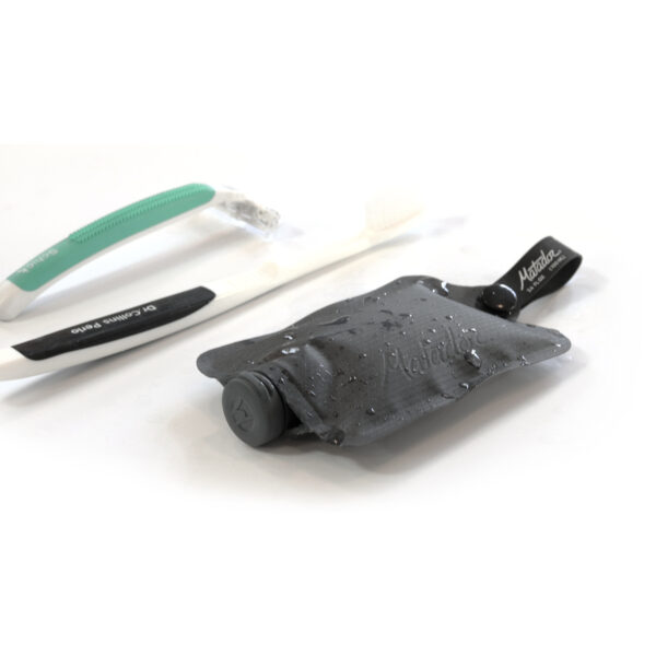 matador-flatpak-toiletry-bottle-3
