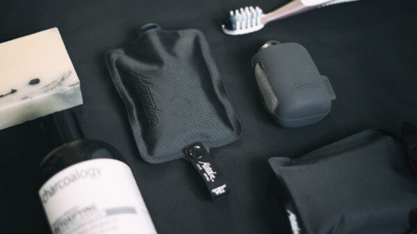 matador-flatpak-toiletry-bottle-13