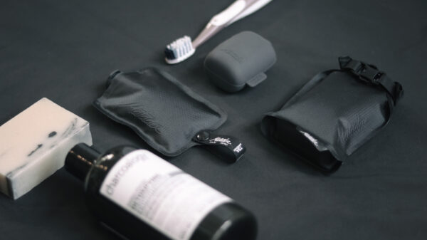 matador-flatpak-toiletry-bottle-14
