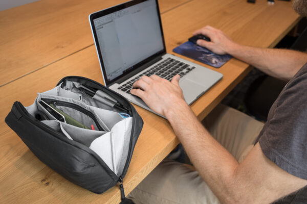 tech-pouch-2