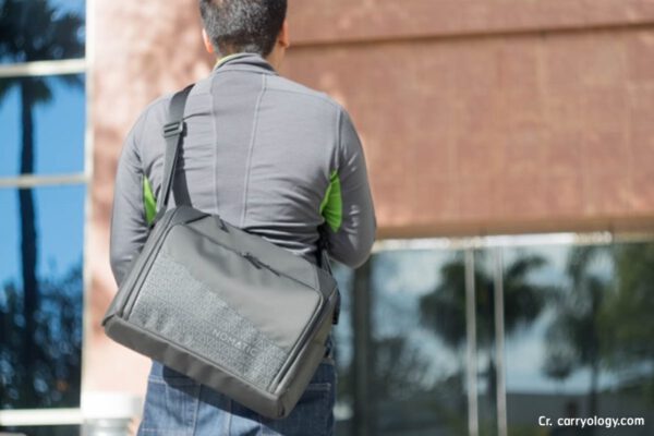 NOMATIC - Messenger Bag
