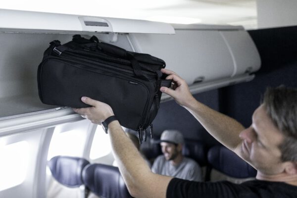 NOMATIC - SET : Travel Bag 30L V2 + Toiletry Bag (S) + Apparel Sleeve