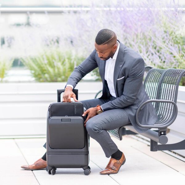 NOMATIC - Carry-On Pro+Tech Case