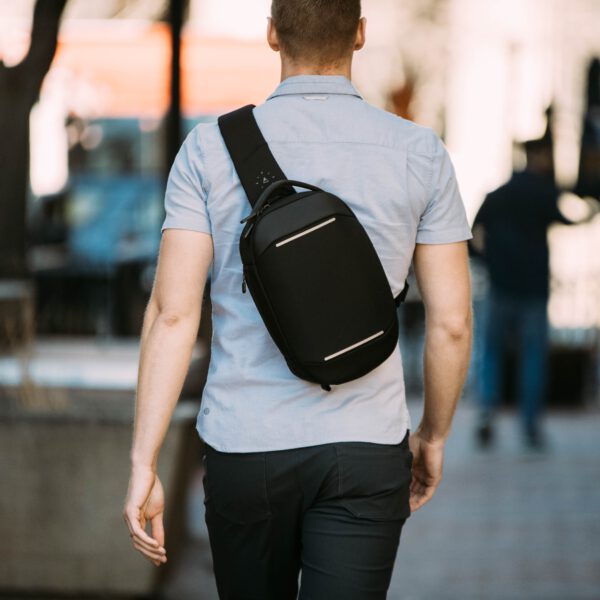 NOMATIC - Navigator Sling 6L