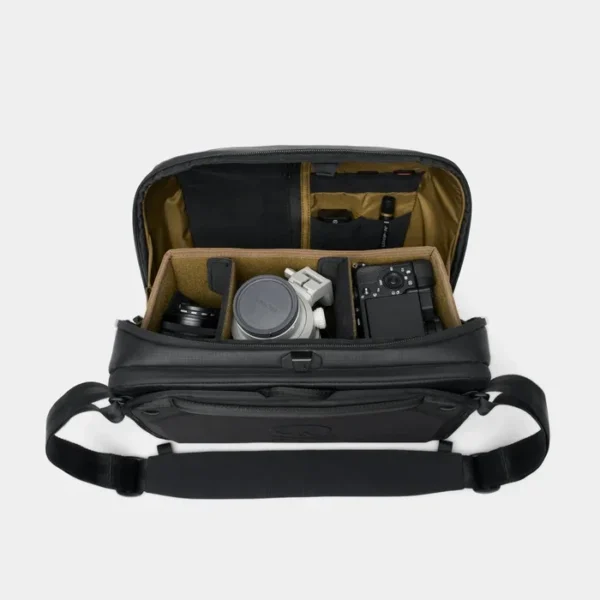 NOMATIC x Peter McKinnon 2 - Camera Sling/Messenger