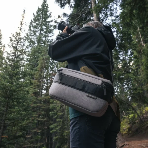 NOMATIC x Peter McKinnon - LUMA Camera Sling 9L
